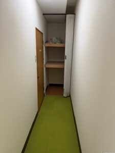 通路もカーペット貼り替え済みです