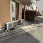 南側の掃き出し窓はシャッター付きです　　　　　　　　　　　　　（防犯面は安心です）