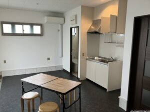 １階西側の12.5帖別角度から撮影です。