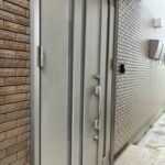 メイン玄関は北側にございます。