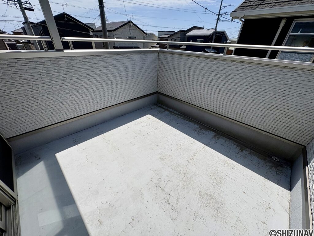 バルコニーです。南面にあるため日当たり良好です。