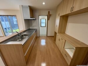 キッチンは動線が確保しやすい広々した作りです。