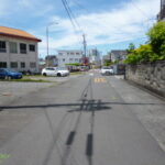 北東側公道