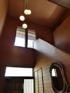 玄関上部吹抜け