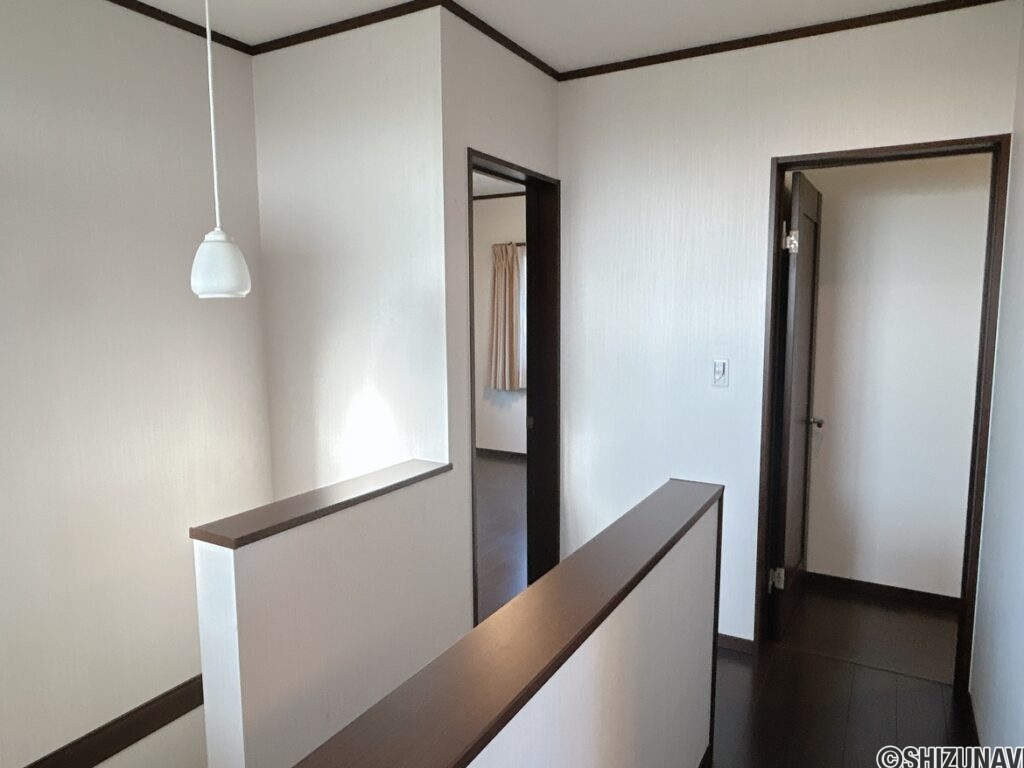 【2階廊下】