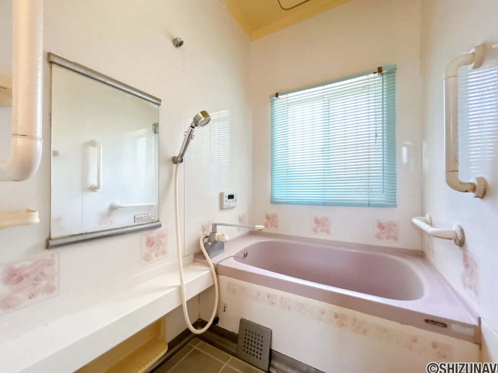 【浴室】