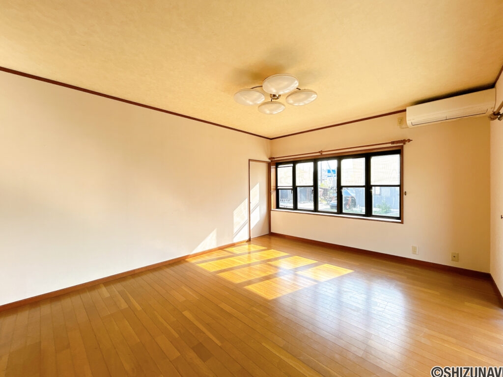 【1階洋室（4）10帖】