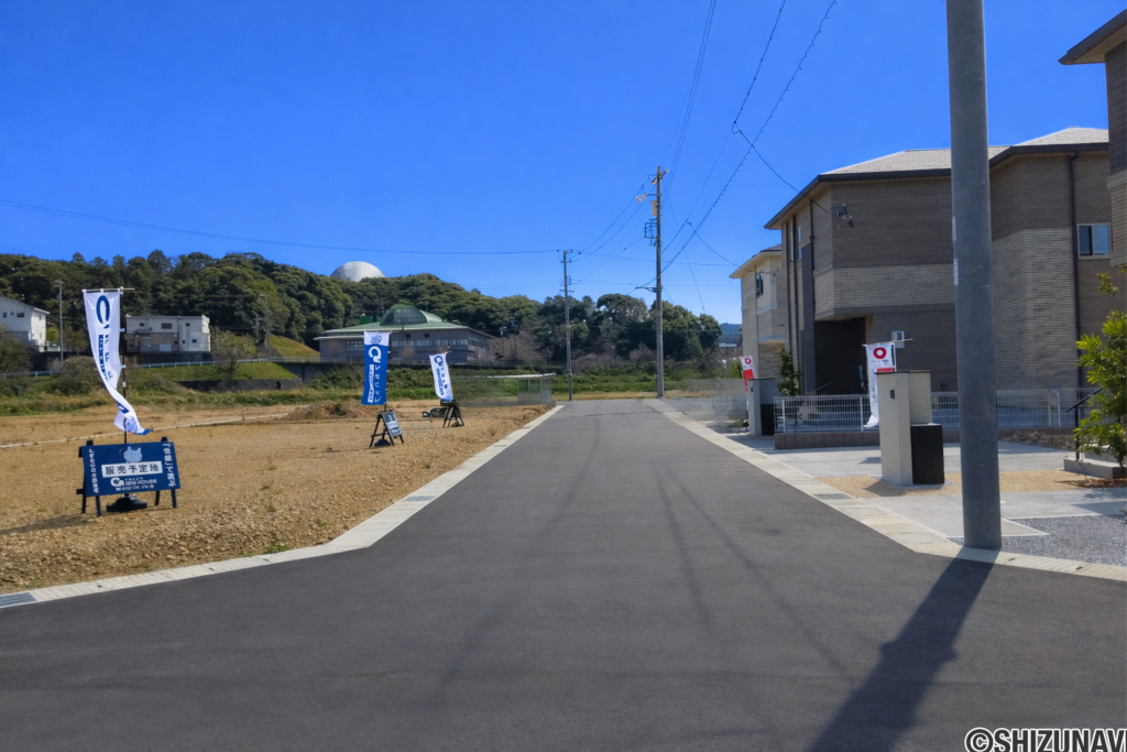 前面道路(北→南)
