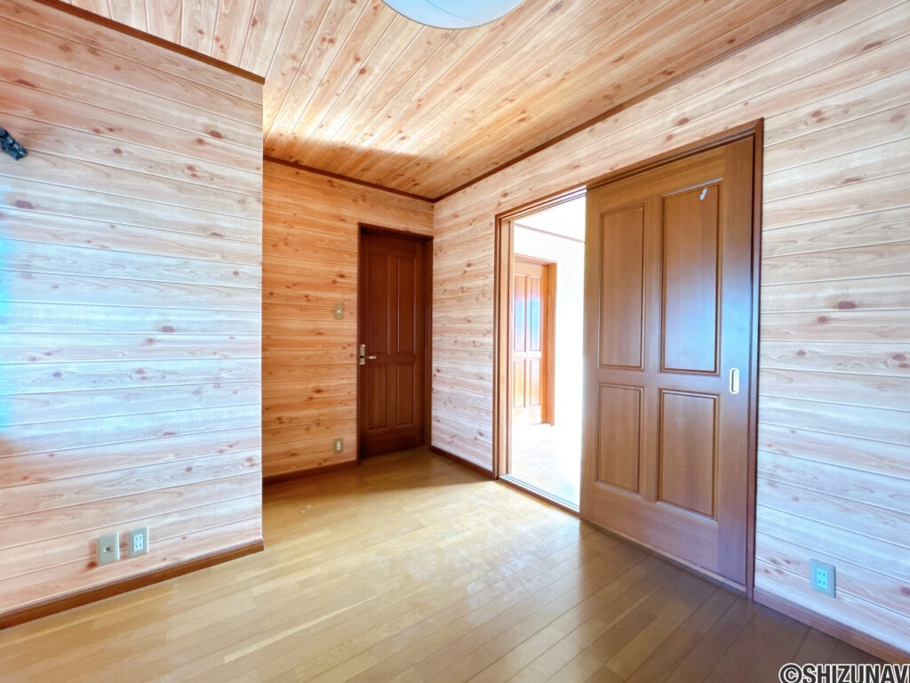 【2階5.5帖洋室（3）】