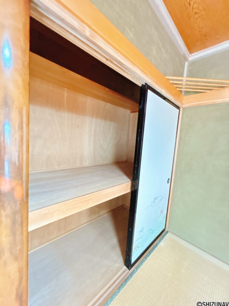 【リフォーム前/1階和室収納】