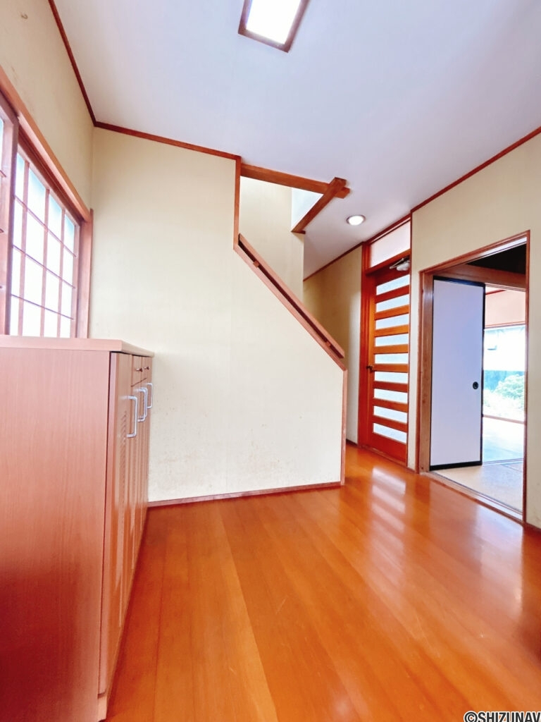 【リフォーム前/1階廊下】