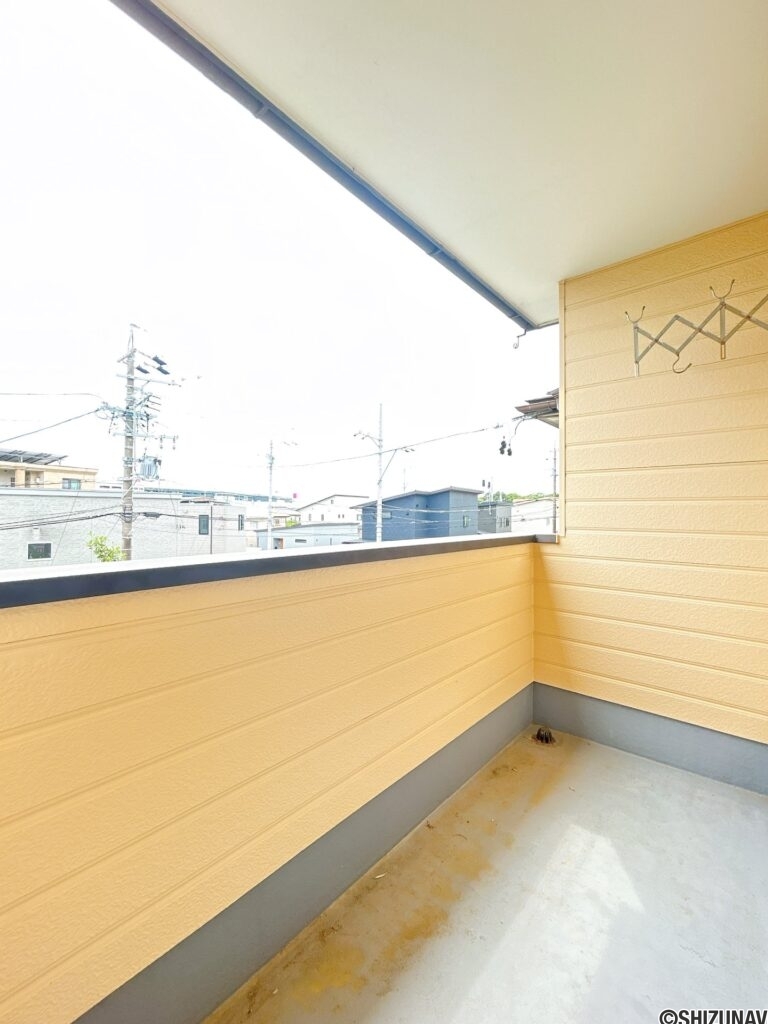 【バルコニー】