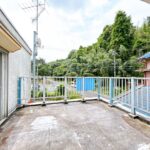 【リフォーム中/バルコニー】（6/29撮影）防水塗装を行う予定です。ガーデニングや家庭菜園も楽しめるゆとりあるバルコニーです。