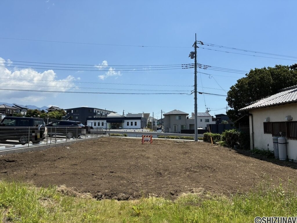 富士市大淵　売り土地　現地外観