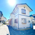 【リフォーム前／外観】外壁・屋根塗装を行います。