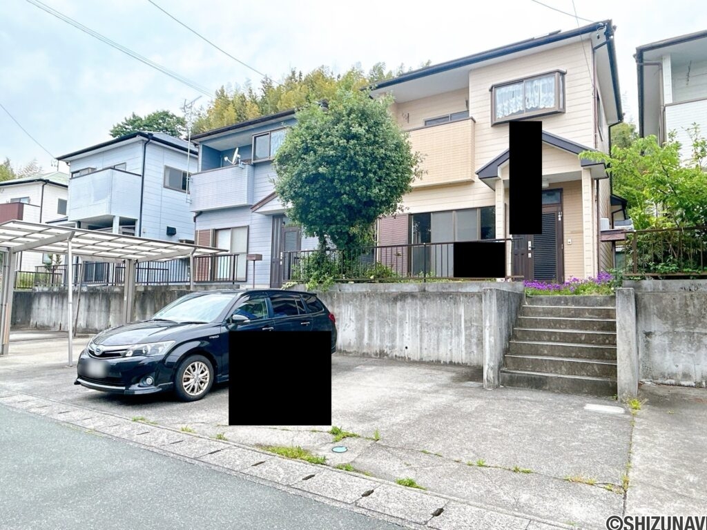 【リフォーム前/外観】外壁屋根は塗装を行います。綺麗な外観で気持ちよく新生活をスタートできるとともに、購入後のメンテナンス費用も抑えられます。