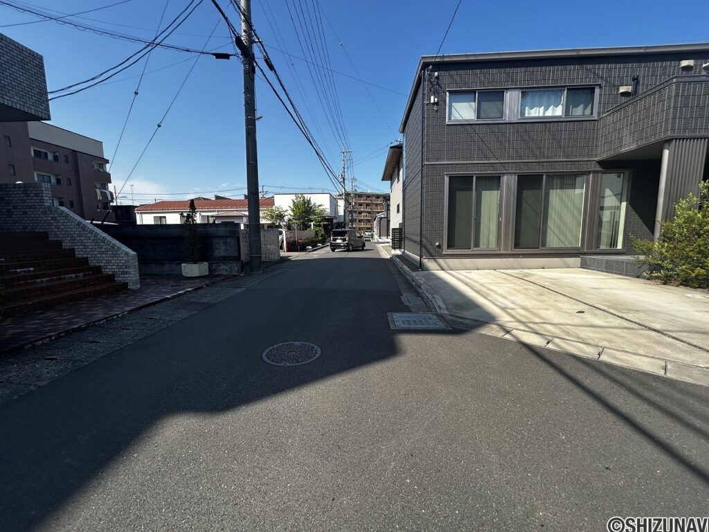 葵区辰起町　2022年築　築浅のセキスイハイム施工の戸建の画像