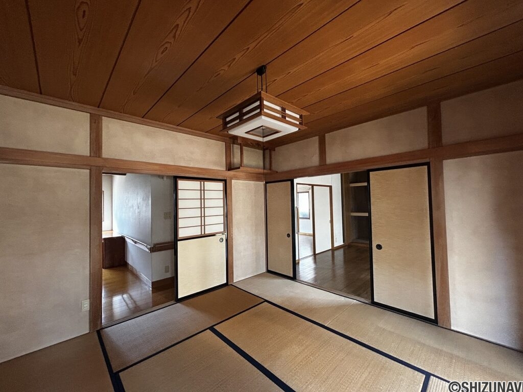 葵区瀬名中央三丁目　部屋数豊富な6LDKの戸建　の画像