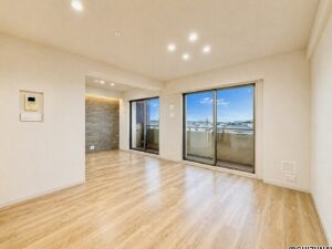 リビングダイニングのLEDダウンライトは調光・調色機能付
