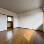 母屋　2階洋室