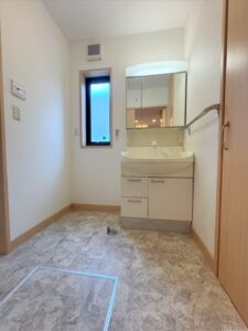 使い勝手のよい洗面化粧台です♪