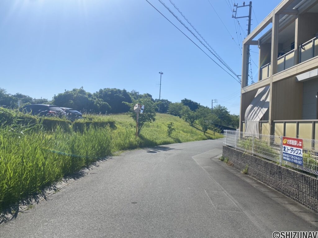 【仲介手数料不要】掛川市杉谷　ガレージ・お庭・物置付き　6LDKの画像