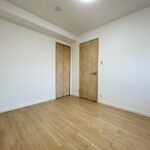 南東側洋室約5.5帖　別角度