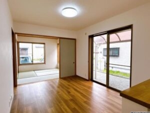 富士市中丸【リフォーム済】1階9帖LDK別角度