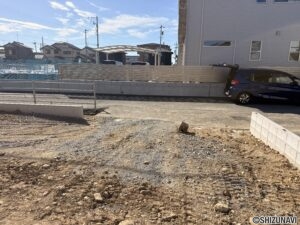 磐田市豊島1500-6　売土地（建築条件なし、確定測量渡し）※外構完成の画像