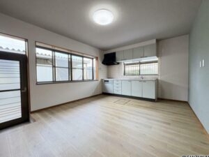 母屋　ダイニングキッチン