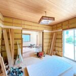 【リフォーム中/ダイニングキッチン】（7/11撮影）元々和室だったスペースはダイニングキッチンに変更する予定です。南側に面した明るいLDK空間となっております。