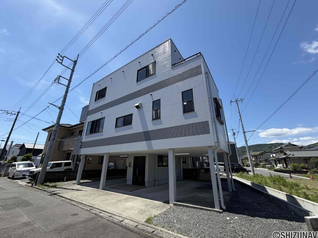 外壁塗装も行い再生住宅として生まれ変わりました！