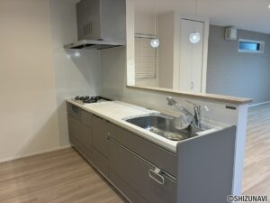１号棟：２階キッチン