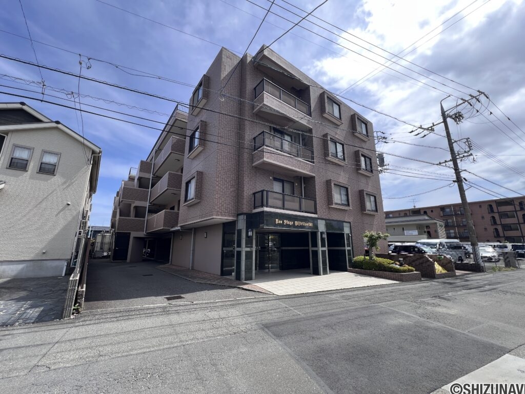 ネオステージ聖一色　2階　角部屋3LDKの画像