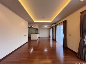 ネオステージ聖一色　2階　角部屋3LDKの画像