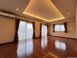 ネオステージ聖一色　2階　角部屋3LDKの画像