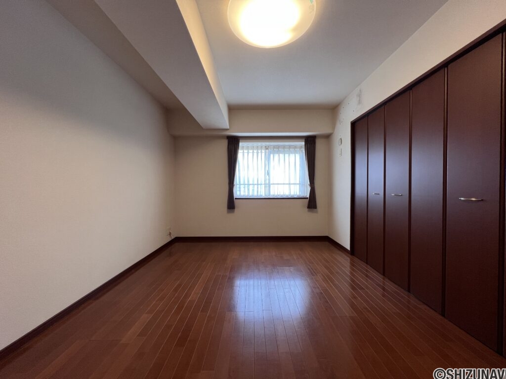 ネオステージ聖一色　2階　角部屋3LDKの画像