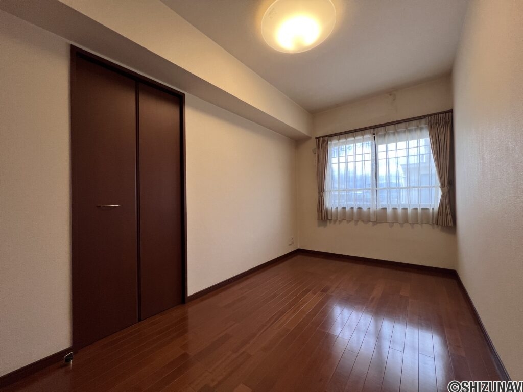 ネオステージ聖一色　2階　角部屋3LDKの画像