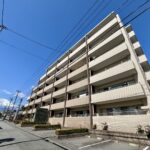 ウィスティリアコート川島田　建物外観