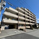 ウィスティリアコート川島田　建物外観