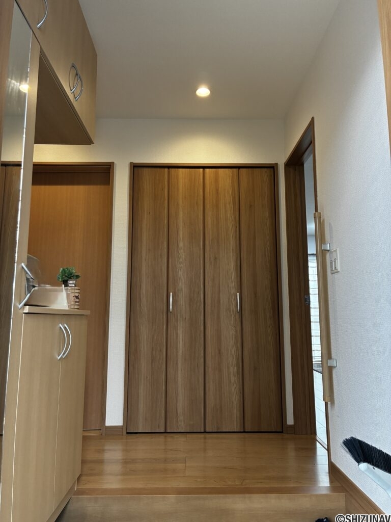 御殿場市川島田　4LDK　中古住宅の画像
