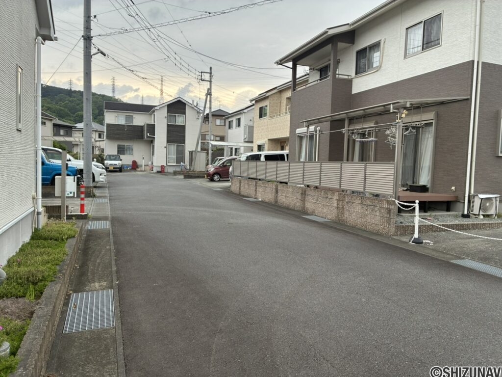 富士市入山瀬２丁目　中古住宅 「鷹岡小学校・鷹岡中学校」の画像