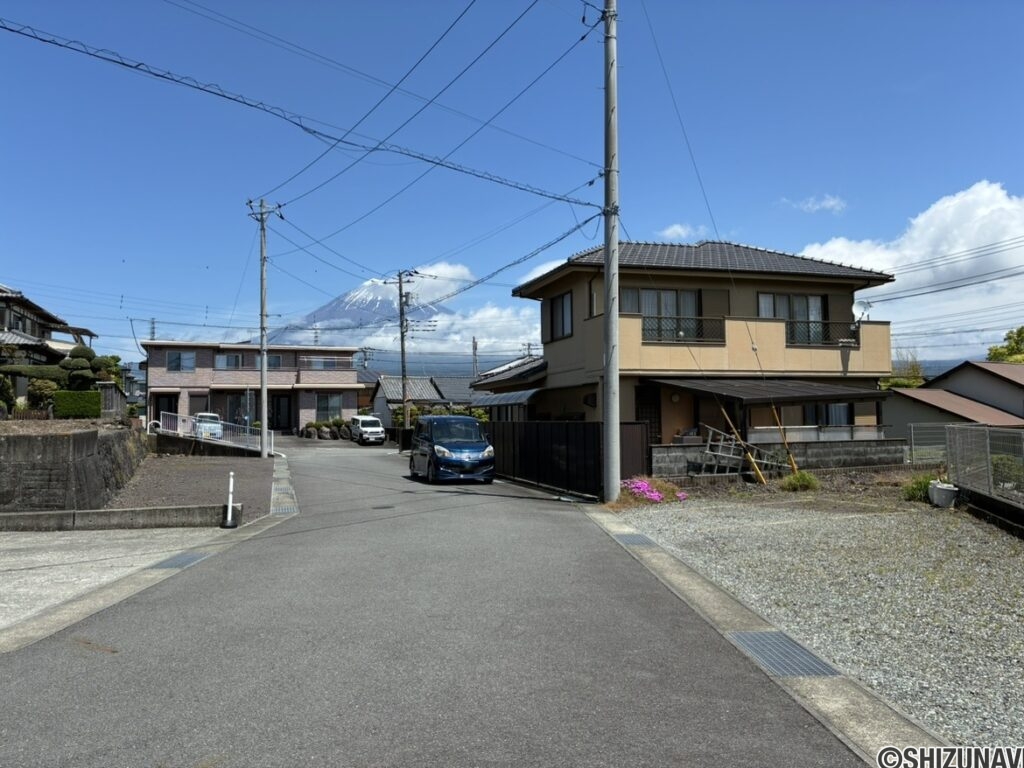 富士市入山瀬２丁目　中古住宅 「鷹岡小学校・鷹岡中学校」の画像