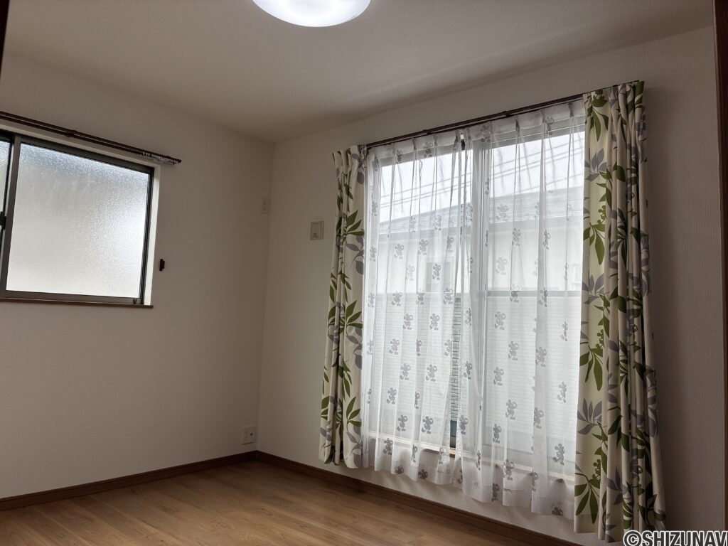 御殿場市川島田　4LDK　中古住宅の画像