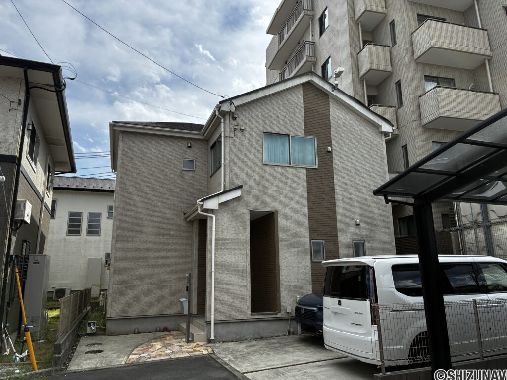 御殿場市川島田　4LDK　中古住宅の画像