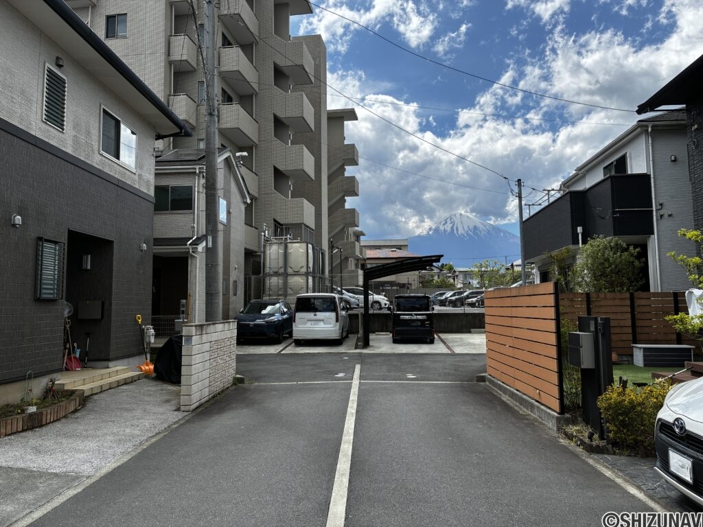 御殿場市川島田　4LDK　中古住宅の画像