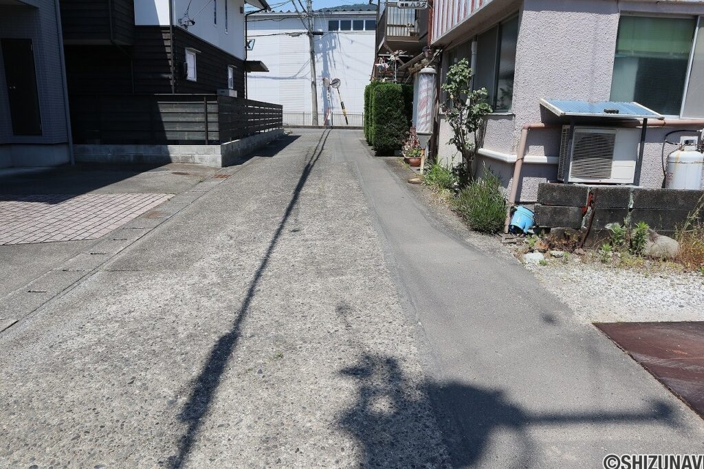 JR東海道線「富士川駅」まで徒歩圏内の富士市中之郷の住宅地の画像
