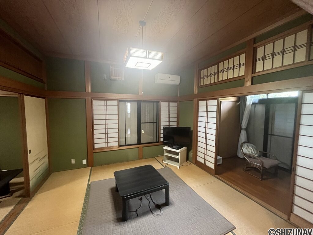 御殿場市新橋　中古住宅　御殿場市立御殿場小・御殿場市立御殿場中学区の画像