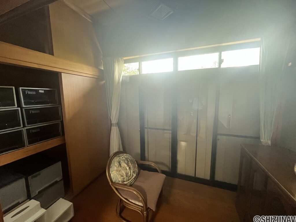 御殿場市新橋　中古住宅　御殿場市立御殿場小・御殿場市立御殿場中学区の画像