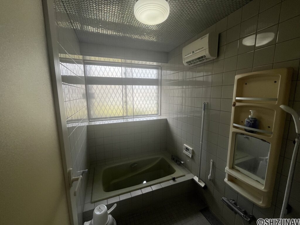御殿場市新橋　中古住宅　御殿場市立御殿場小・御殿場市立御殿場中学区の画像